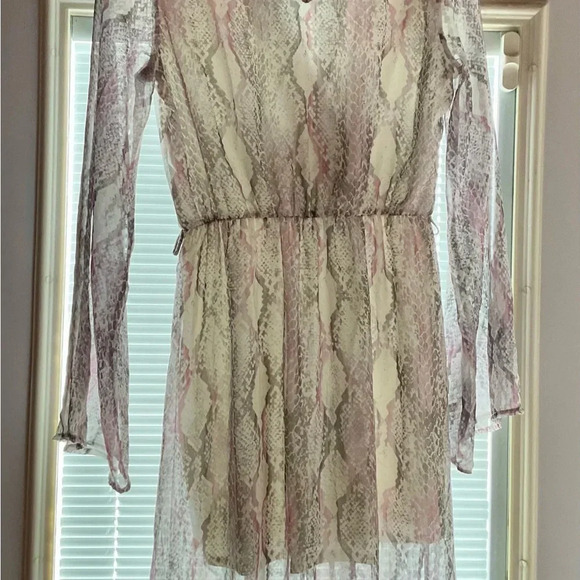 Chic Peach Love Long Sleeve Snake Print Dress - Size Small (B14) - Picture 9 of 9